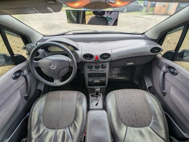 Серый Мерседес А класс, объемом двигателя 1.7 л и пробегом 320 тыс. км за 3500 $, фото 10 на Automoto.ua