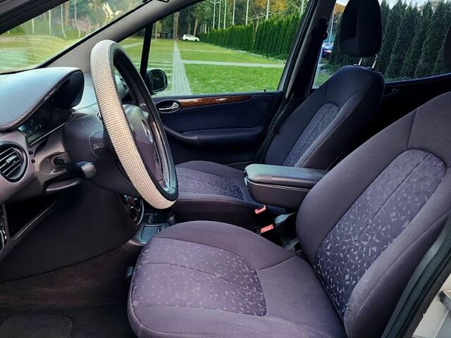 Серый Мерседес А класс, объемом двигателя 1.6 л и пробегом 230 тыс. км за 3400 $, фото 6 на Automoto.ua