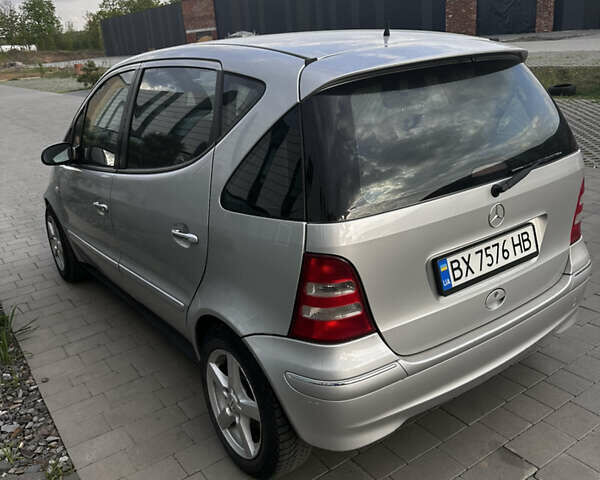 Сірий Мерседес А клас, об'ємом двигуна 1.7 л та пробігом 240 тис. км за 3900 $, фото 1 на Automoto.ua