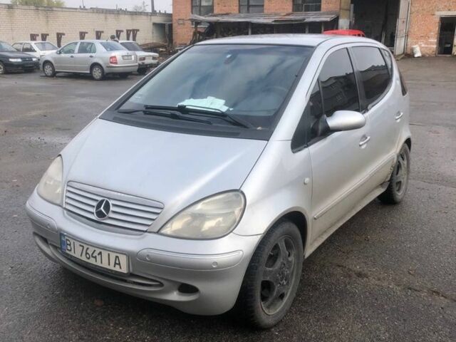 Серый Мерседес А класс, объемом двигателя 1.9 л и пробегом 296 тыс. км за 3700 $, фото 1 на Automoto.ua