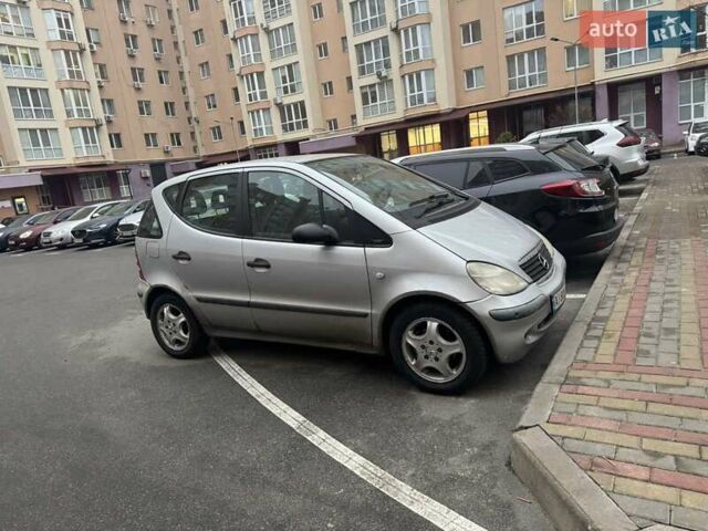 Сірий Мерседес А клас, об'ємом двигуна 1.6 л та пробігом 241 тис. км за 3000 $, фото 2 на Automoto.ua