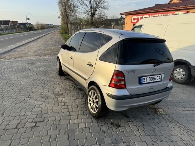 Серый Мерседес А класс, объемом двигателя 1.7 л и пробегом 224 тыс. км за 4000 $, фото 6 на Automoto.ua