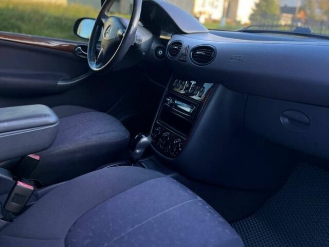 Мерседес А класс 2002 в Самборе на Automoto.ua Серый Мерседес А класс, объемом двигателя 1.7 л и пробегом 270 тыс. км за 4250 $, фото 12 на Automoto.ua