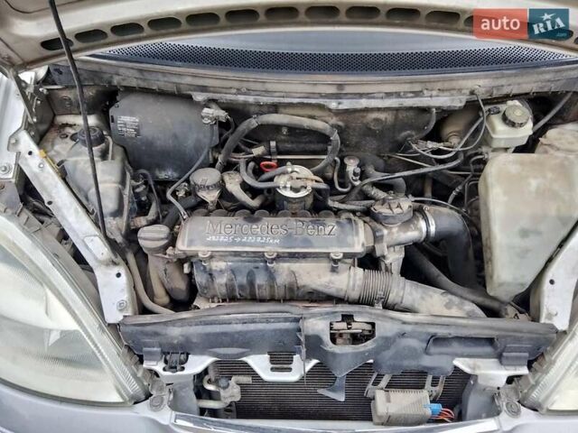 Серый Мерседес А класс, объемом двигателя 1.7 л и пробегом 285 тыс. км за 4500 $, фото 20 на Automoto.ua