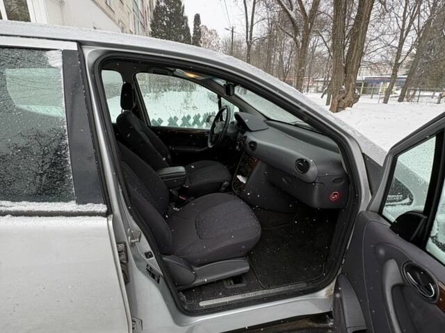 Серый Мерседес А класс, объемом двигателя 1.6 л и пробегом 218 тыс. км за 4300 $, фото 18 на Automoto.ua