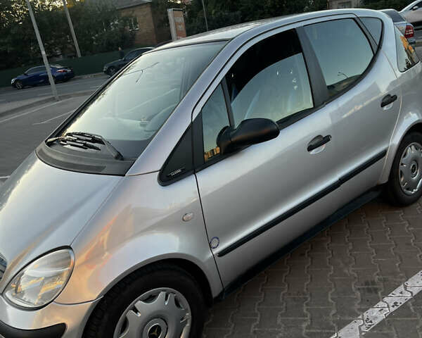 Серый Мерседес А класс, объемом двигателя 1.6 л и пробегом 246 тыс. км за 3500 $, фото 8 на Automoto.ua