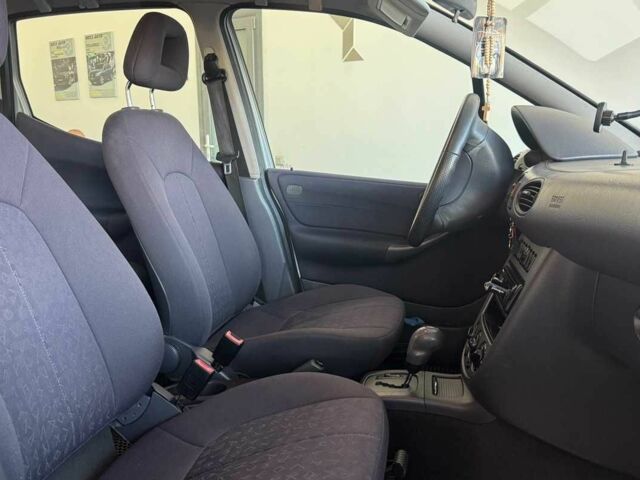 Серый Мерседес А класс, объемом двигателя 1.6 л и пробегом 244 тыс. км за 4450 $, фото 19 на Automoto.ua