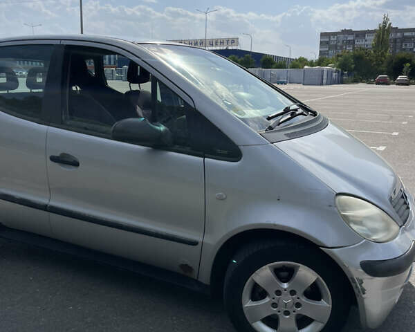 Сірий Мерседес А клас, об'ємом двигуна 1.69 л та пробігом 210 тис. км за 3200 $, фото 1 на Automoto.ua