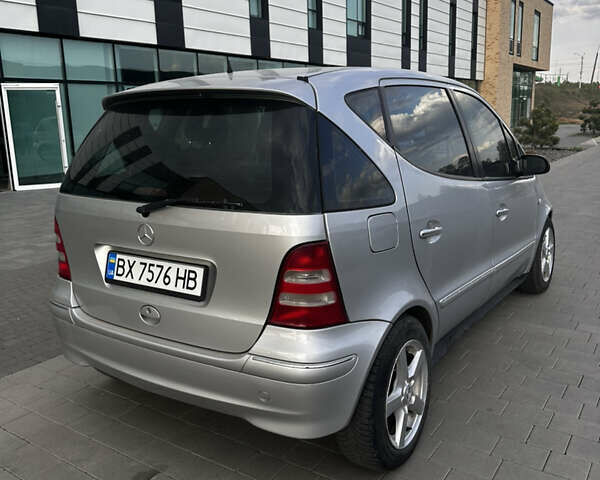 Сірий Мерседес А клас, об'ємом двигуна 1.7 л та пробігом 240 тис. км за 3900 $, фото 3 на Automoto.ua