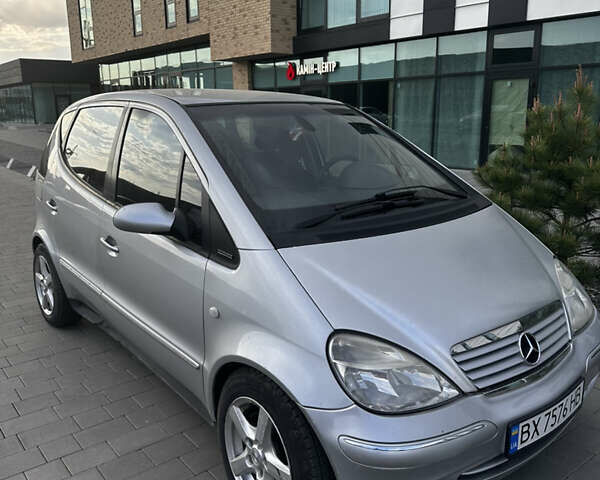 Сірий Мерседес А клас, об'ємом двигуна 1.7 л та пробігом 240 тис. км за 3900 $, фото 6 на Automoto.ua