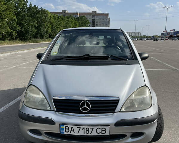 Сірий Мерседес А клас, об'ємом двигуна 1.69 л та пробігом 210 тис. км за 3200 $, фото 9 на Automoto.ua