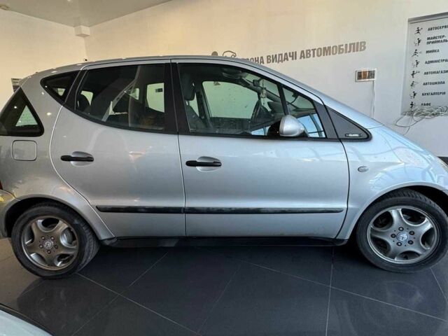 Серый Мерседес А класс, объемом двигателя 1.6 л и пробегом 244 тыс. км за 4450 $, фото 7 на Automoto.ua