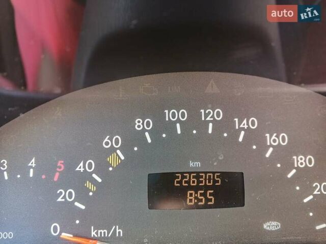 Мерседес А класс 2002 в Одессе на Automoto.ua Серый Мерседес А класс, объемом двигателя 1.6 л и пробегом 226 тыс. км за 3000 $, фото 7 на Automoto.ua