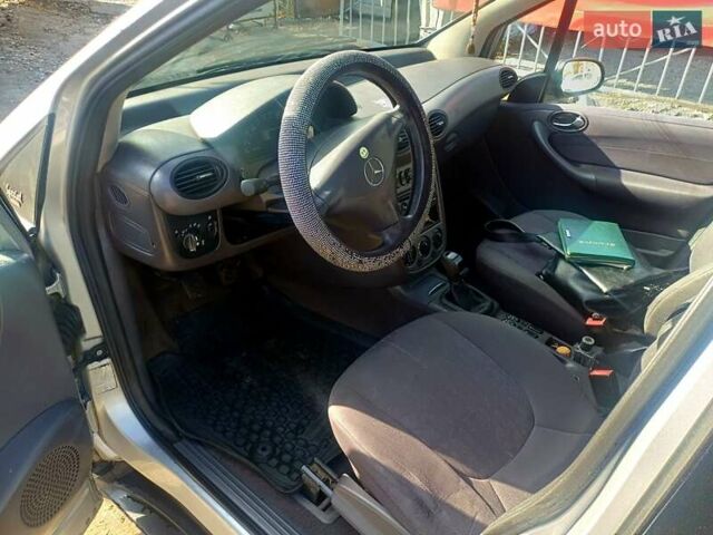 Сірий Мерседес А клас, об'ємом двигуна 1.7 л та пробігом 319 тис. км за 3000 $, фото 2 на Automoto.ua