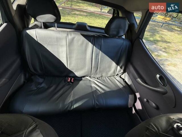 Сірий Мерседес А клас, об'ємом двигуна 1.7 л та пробігом 373 тис. км за 3899 $, фото 14 на Automoto.ua