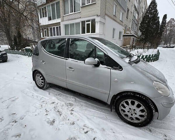 Серый Мерседес А класс, объемом двигателя 1.6 л и пробегом 218 тыс. км за 4300 $, фото 10 на Automoto.ua