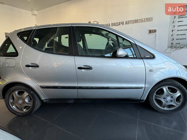 Серый Мерседес А класс, объемом двигателя 1.6 л и пробегом 244 тыс. км за 4450 $, фото 7 на Automoto.ua