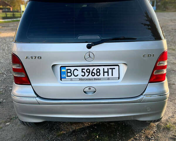 Мерседес А класс 2002 в Самборе на Automoto.ua Серый Мерседес А класс, объемом двигателя 1.69 л и пробегом 273 тыс. км за 4250 $, фото 8 на Automoto.ua