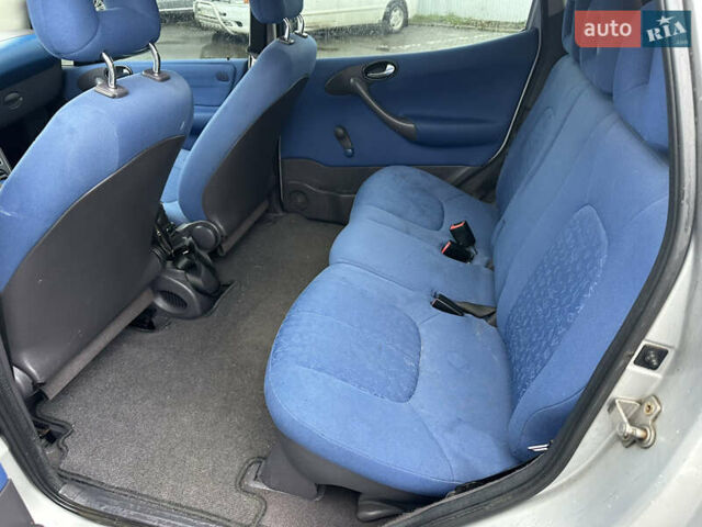 Сірий Мерседес А клас, об'ємом двигуна 1.69 л та пробігом 267 тис. км за 4200 $, фото 13 на Automoto.ua