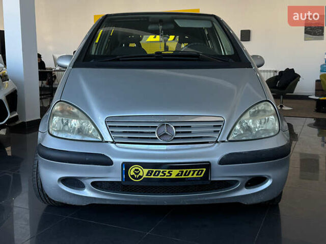 Серый Мерседес А класс, объемом двигателя 1.6 л и пробегом 244 тыс. км за 4450 $, фото 1 на Automoto.ua