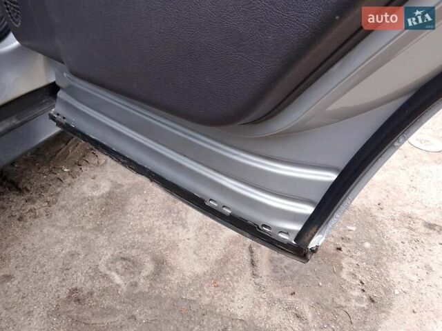 Серый Мерседес А класс, объемом двигателя 1.7 л и пробегом 285 тыс. км за 4500 $, фото 7 на Automoto.ua