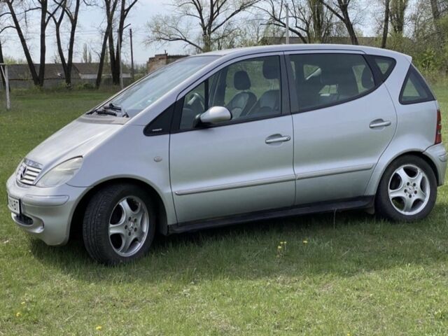 Серый Мерседес А класс, объемом двигателя 1.9 л и пробегом 250 тыс. км за 4200 $, фото 3 на Automoto.ua