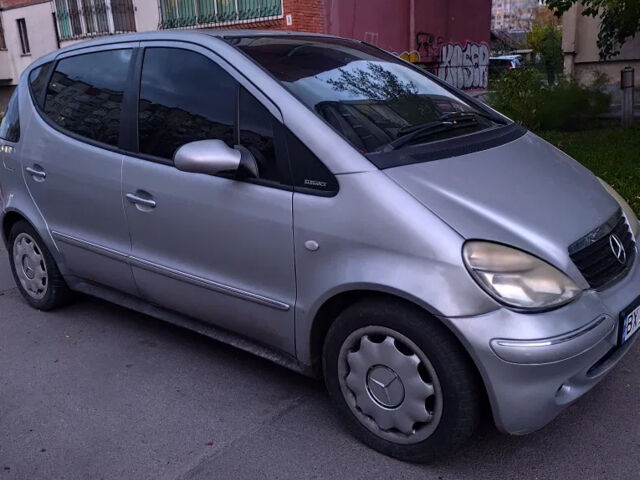 Серый Мерседес А класс, объемом двигателя 1.7 л и пробегом 277 тыс. км за 3000 $, фото 2 на Automoto.ua