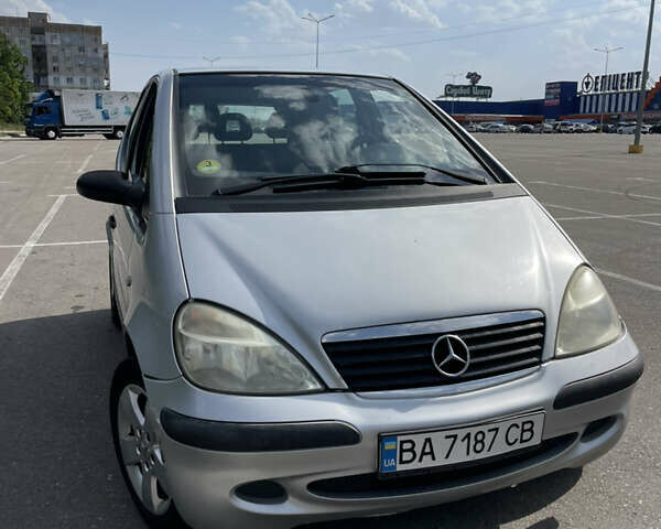 Сірий Мерседес А клас, об'ємом двигуна 1.69 л та пробігом 210 тис. км за 3200 $, фото 5 на Automoto.ua