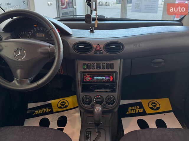 Серый Мерседес А класс, объемом двигателя 1.6 л и пробегом 244 тыс. км за 4450 $, фото 9 на Automoto.ua