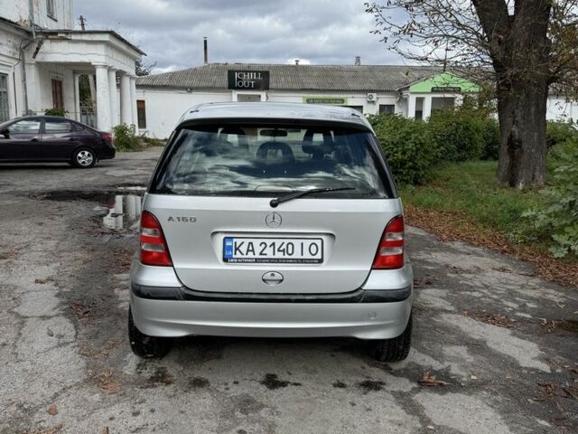 Серый Мерседес А класс, объемом двигателя 1.6 л и пробегом 297 тыс. км за 3100 $, фото 3 на Automoto.ua