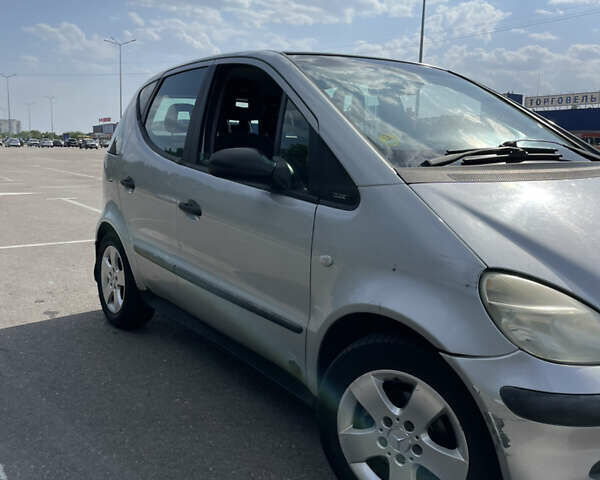 Сірий Мерседес А клас, об'ємом двигуна 1.69 л та пробігом 210 тис. км за 3200 $, фото 12 на Automoto.ua