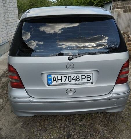 Серый Мерседес А класс, объемом двигателя 1.7 л и пробегом 600 тыс. км за 3599 $, фото 1 на Automoto.ua