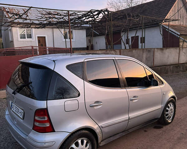 Сірий Мерседес А клас, об'ємом двигуна 1.7 л та пробігом 250 тис. км за 3300 $, фото 3 на Automoto.ua