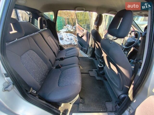 Серый Мерседес А класс, объемом двигателя 1.6 л и пробегом 287 тыс. км за 2850 $, фото 29 на Automoto.ua