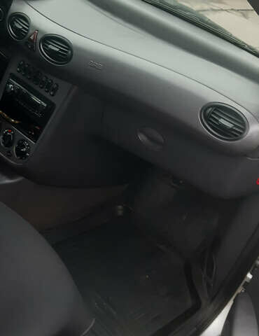 Сірий Мерседес А клас, об'ємом двигуна 1.6 л та пробігом 290 тис. км за 3500 $, фото 5 на Automoto.ua