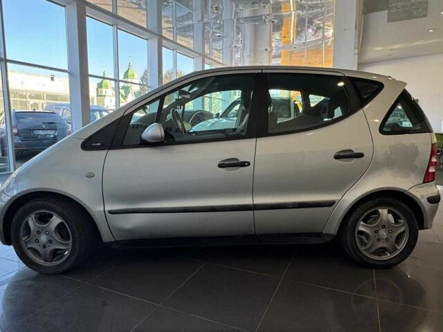 Серый Мерседес А класс, объемом двигателя 1.6 л и пробегом 244 тыс. км за 4450 $, фото 3 на Automoto.ua