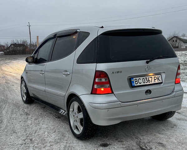 Сірий Мерседес А клас, об'ємом двигуна 1.9 л та пробігом 250 тис. км за 4000 $, фото 6 на Automoto.ua