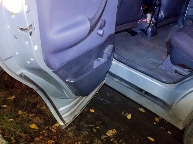 Серый Мерседес А класс, объемом двигателя 1.7 л и пробегом 270 тыс. км за 5300 $, фото 13 на Automoto.ua