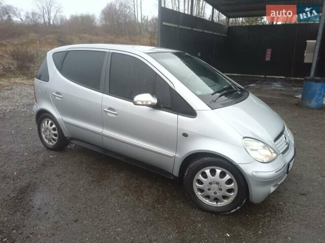 Серый Мерседес А класс, объемом двигателя 1.6 л и пробегом 200 тыс. км за 4500 $, фото 4 на Automoto.ua