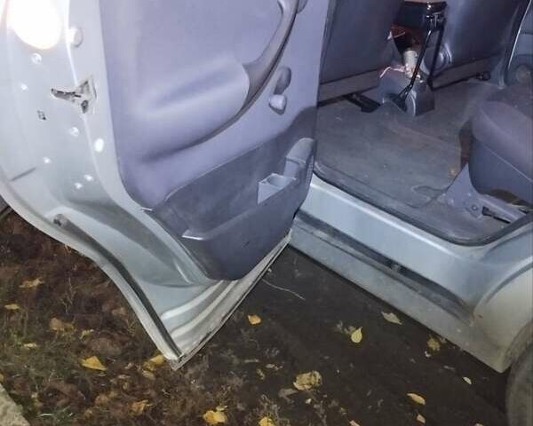 Серый Мерседес А класс, объемом двигателя 1.69 л и пробегом 270 тыс. км за 5300 $, фото 9 на Automoto.ua