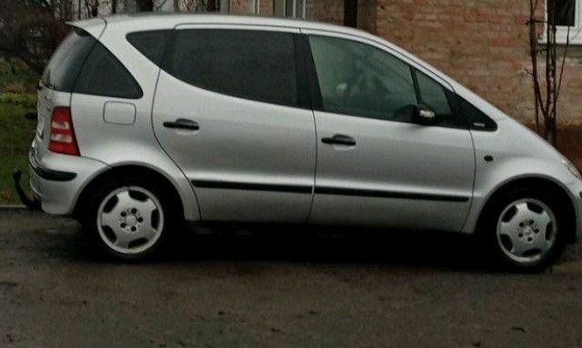 Серый Мерседес А класс, объемом двигателя 0 л и пробегом 230 тыс. км за 4200 $, фото 5 на Automoto.ua