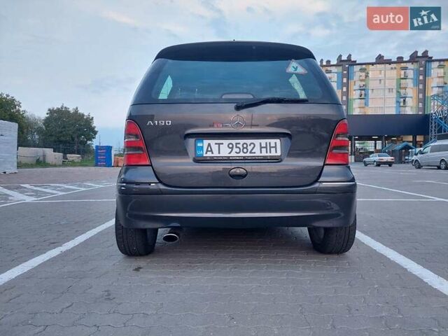 Серый Мерседес А класс, объемом двигателя 1.9 л и пробегом 172 тыс. км за 4400 $, фото 4 на Automoto.ua