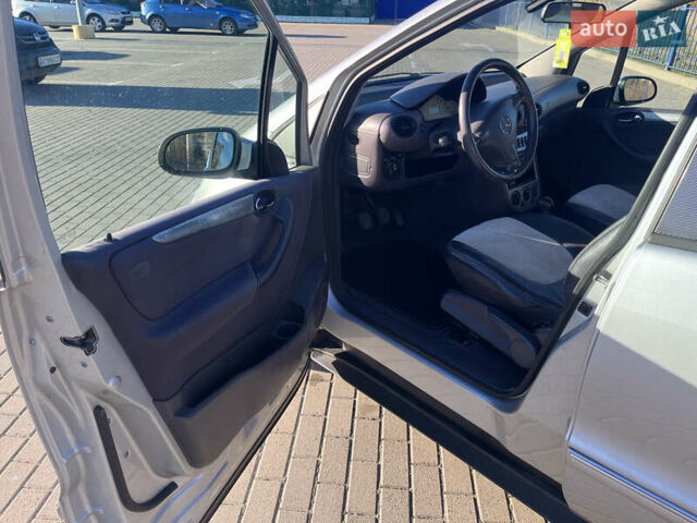 Сірий Мерседес А клас, об'ємом двигуна 1.6 л та пробігом 184 тис. км за 3400 $, фото 14 на Automoto.ua