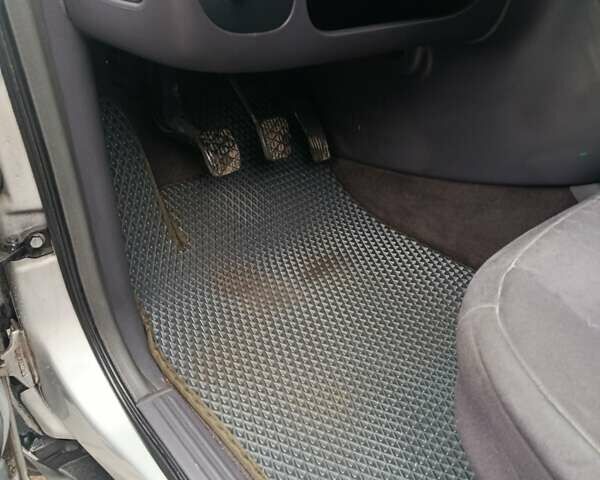 Серый Мерседес А класс, объемом двигателя 1.69 л и пробегом 180 тыс. км за 3500 $, фото 14 на Automoto.ua