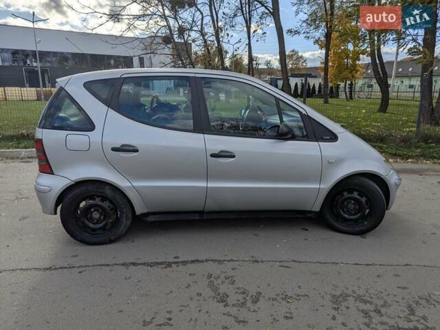 Серый Мерседес А класс, объемом двигателя 1.7 л и пробегом 192 тыс. км за 3450 $, фото 7 на Automoto.ua