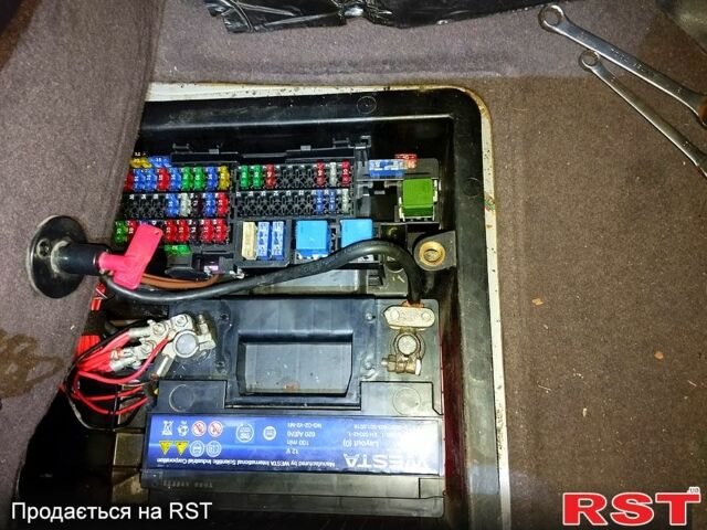 Серый Мерседес А класс, объемом двигателя 1.7 л и пробегом 270 тыс. км за 5300 $, фото 5 на Automoto.ua