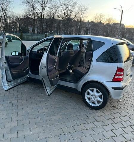 Серый Мерседес А класс, объемом двигателя 1.6 л и пробегом 149 тыс. км за 4700 $, фото 17 на Automoto.ua