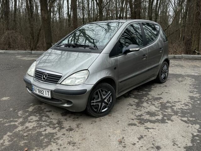 Серый Мерседес А класс, объемом двигателя 1.6 л и пробегом 179 тыс. км за 3550 $, фото 2 на Automoto.ua