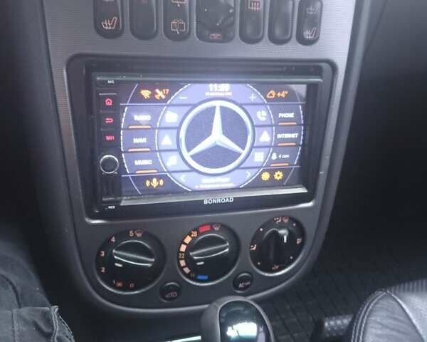 Серый Мерседес А класс, объемом двигателя 1.6 л и пробегом 200 тыс. км за 4500 $, фото 6 на Automoto.ua