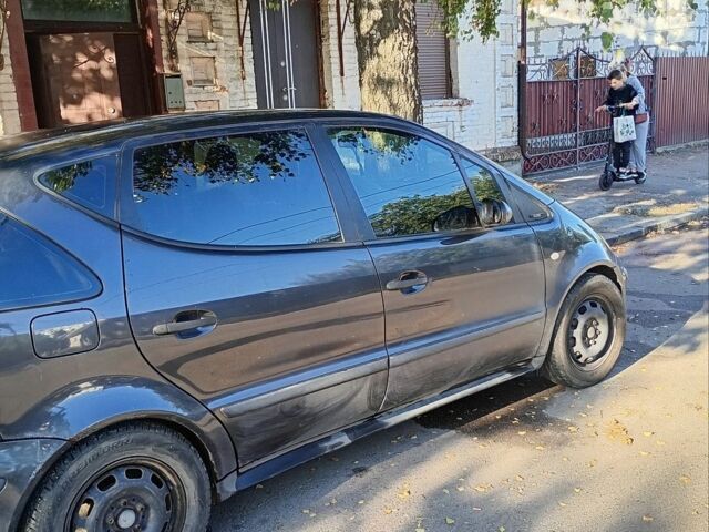 Сірий Мерседес А клас, об'ємом двигуна 1.4 л та пробігом 221 тис. км за 2800 $, фото 1 на Automoto.ua